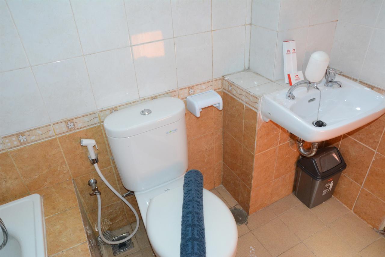 3br Grand Palace With Private Bathtub By Travelio Apartemen *