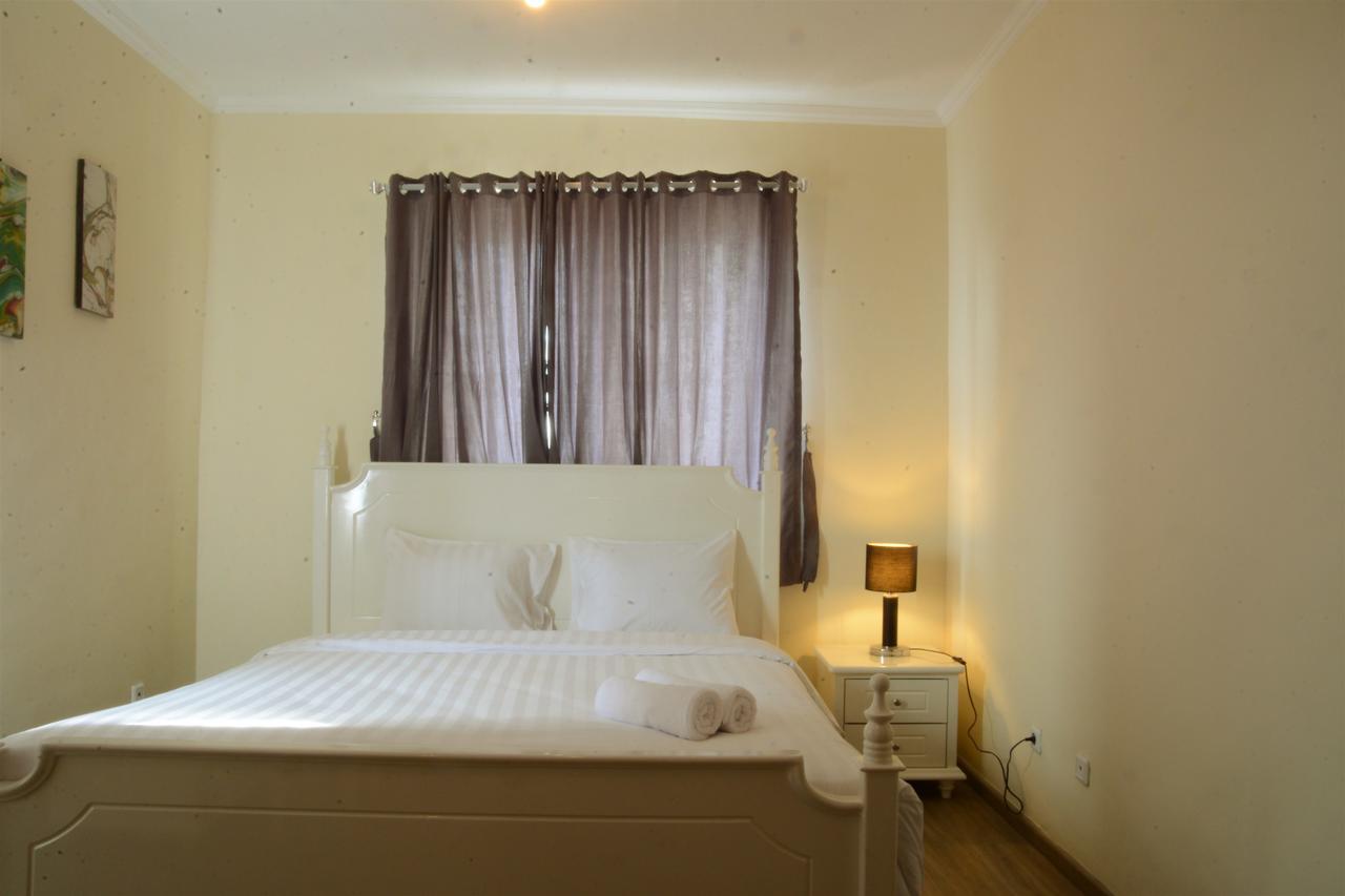 3br Grand Palace With Private Bathtub By Travelio Apartemen Jakarta